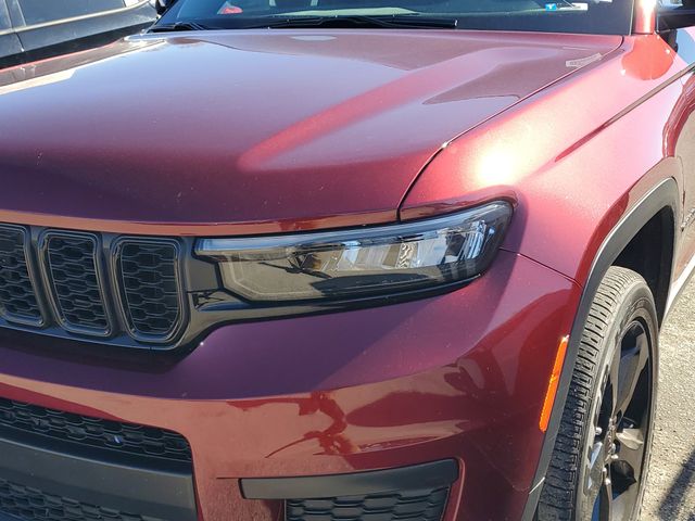 2023 Jeep Grand Cherokee Altitude photo 3