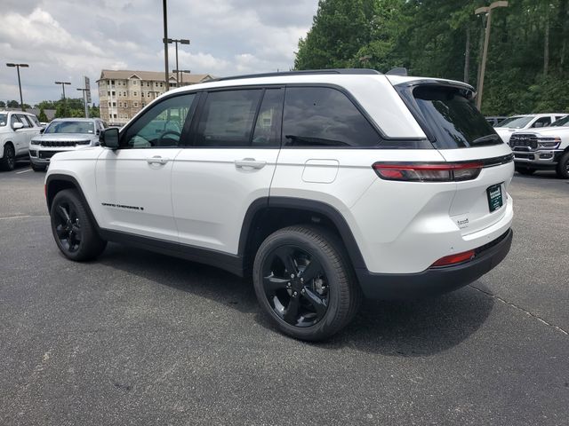 2025 Jeep Grand Cherokee Limited photo 4