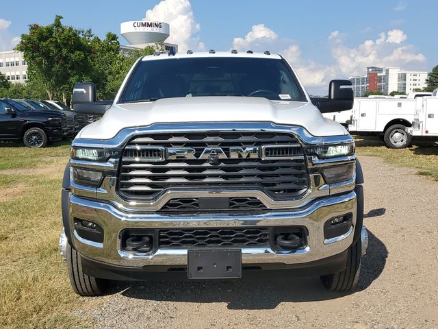 2025 Ram 5500 Tradesman photo 2