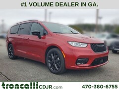 New 2026 Chrysler Pacifica SELECT Passenger Van in Cumming GA