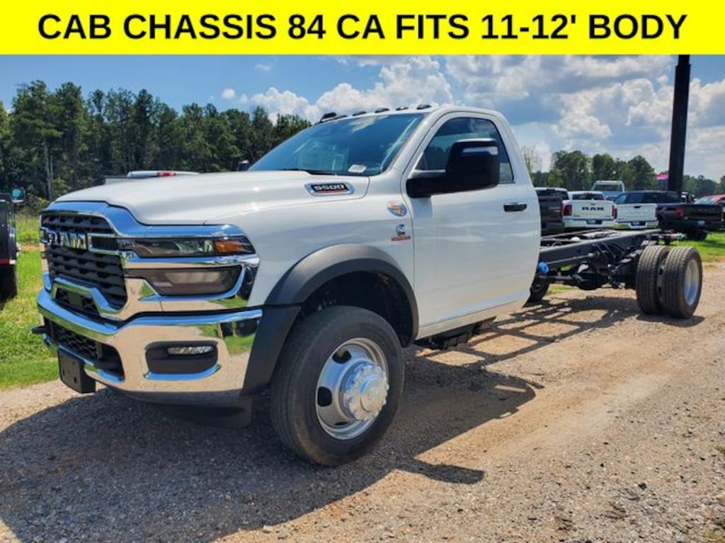 New 2026 Ram 5500 Chassis Cab TRADESMAN REGULAR 4X2 84' CA Pickup
