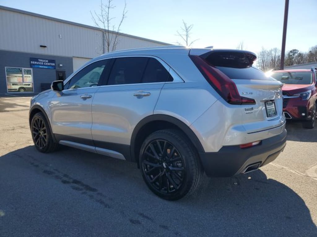 Used 2022 Cadillac XT4 Premium Luxury SUV