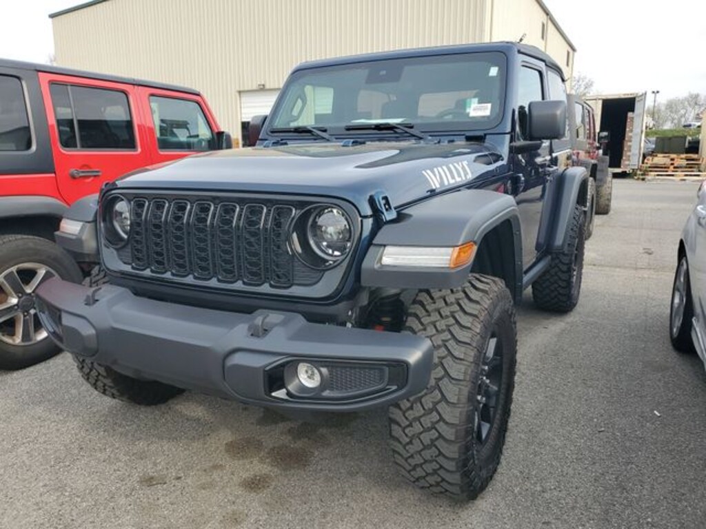 Used 2025 Jeep Wrangler Willys SUV