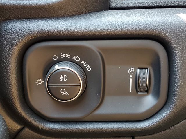 2025 RAM 2500 Tradesman - Photo 33