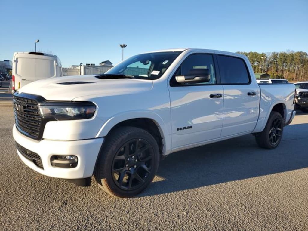 New 2026 Ram 1500 LARAMIE CREW CAB 4X4 5'7 BOX Pickup