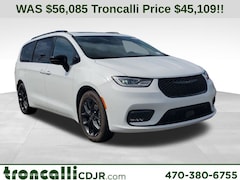 New 2026 Chrysler Pacifica LIMITED Passenger Van in Cumming GA