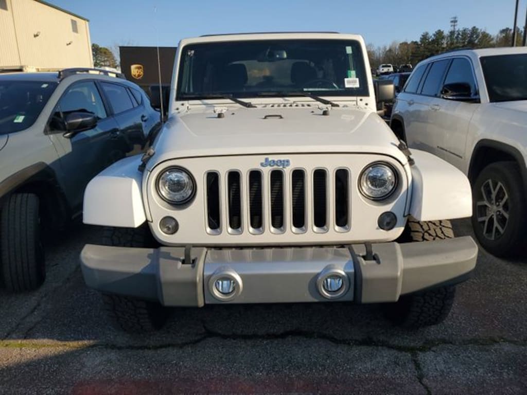 Used 2017 Jeep Wrangler Unlimited Sahara SUV