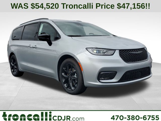 2026 Chrysler Pacifica Limited FWD