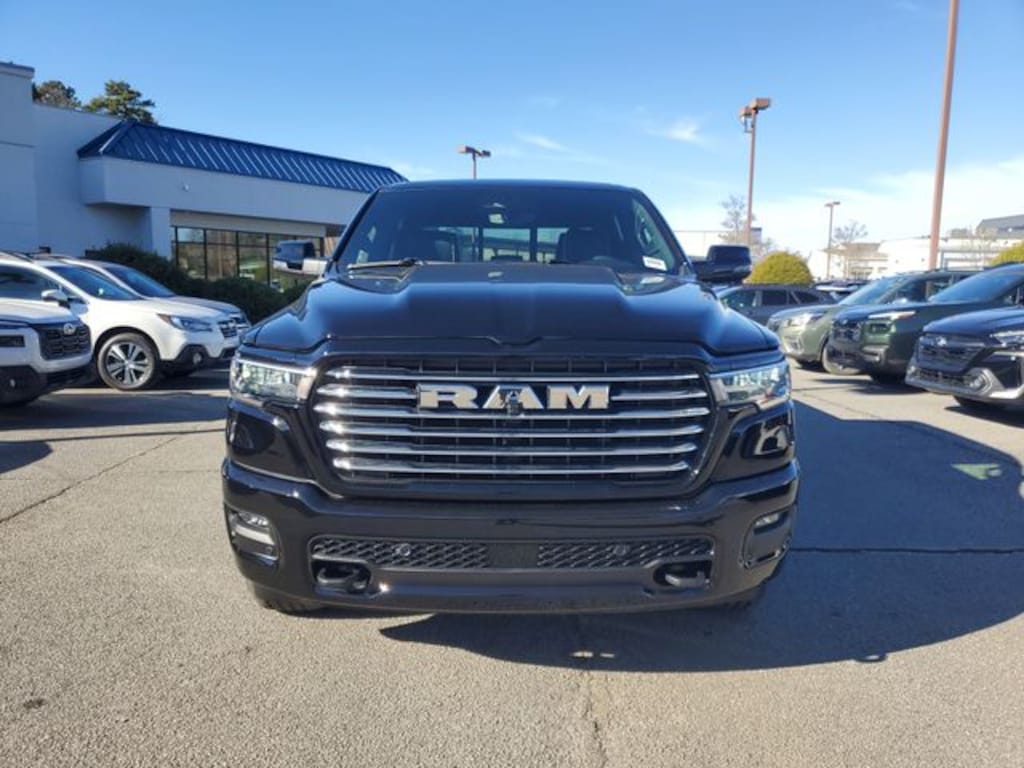 New 2026 Ram 1500 LARAMIE CREW CAB 4X4 5'7 BOX Pickup