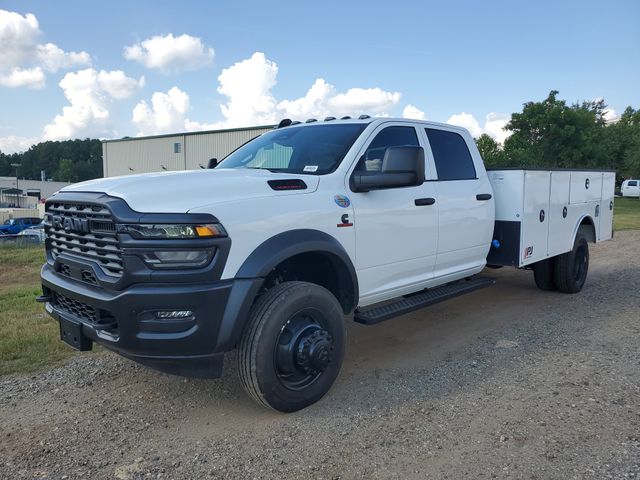 2025 Ram 5500 Tradesman photo 3