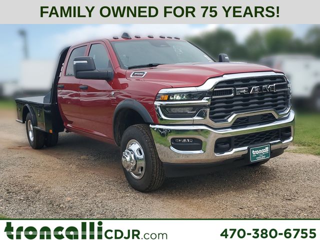 Molten Red Pearlcoat 2026 RAM 3500 Chassis Pickup Truck Four-Wheel Drive 8-Speed Automatic