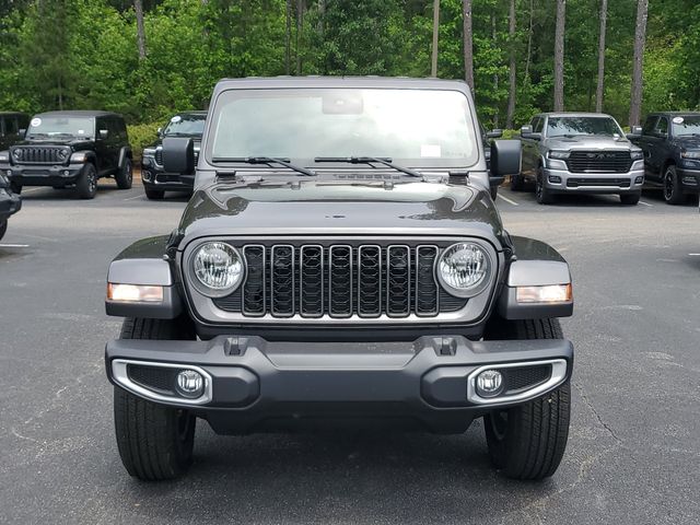 2025 Jeep Gladiator Sport S photo 2
