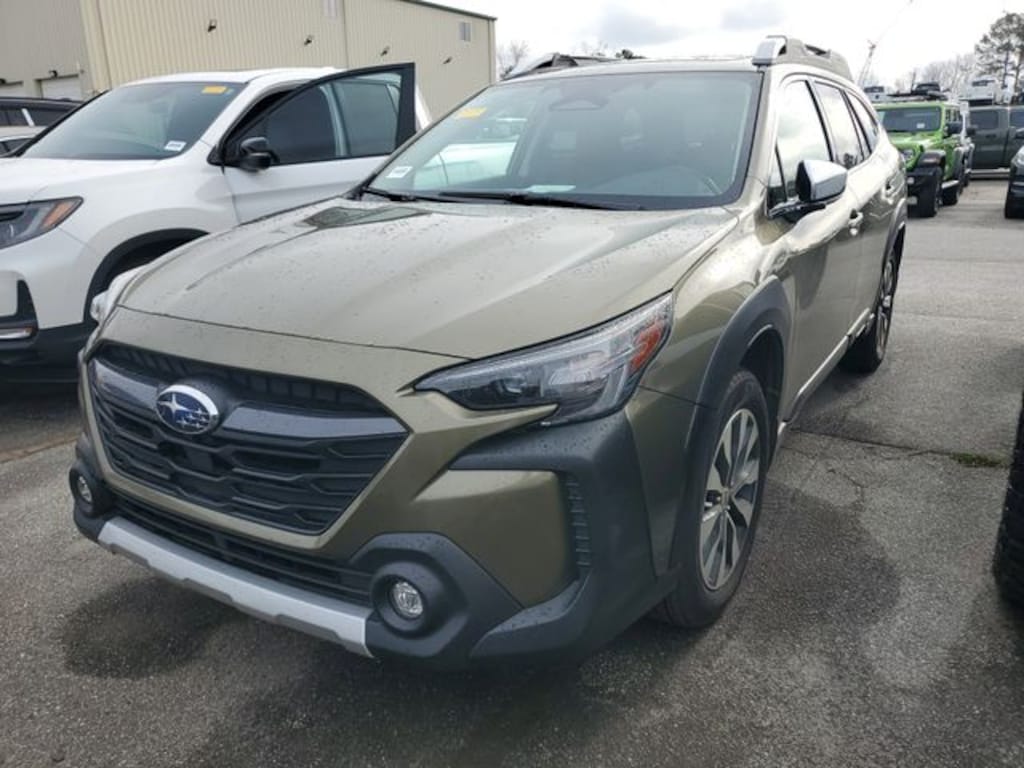 Used 2025 Subaru Outback Touring SUV