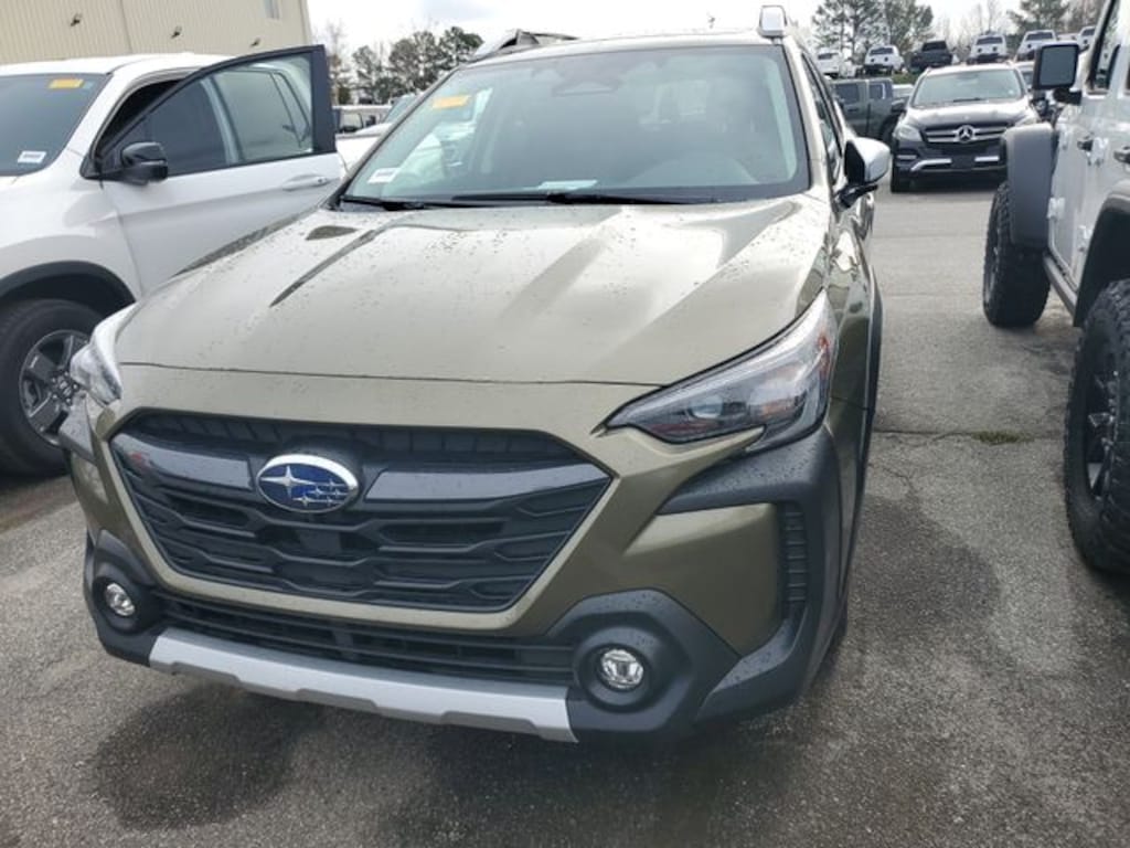 Used 2025 Subaru Outback Touring SUV