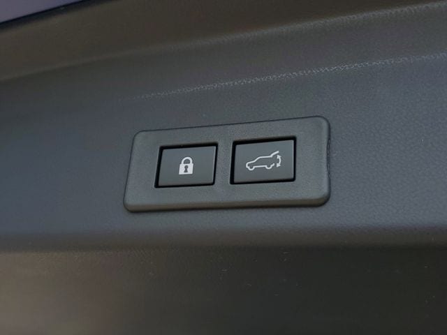 2026 Subaru Ascent Touring - Photo 10
