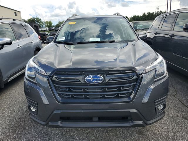 2024 Subaru Forester Limited photo 2