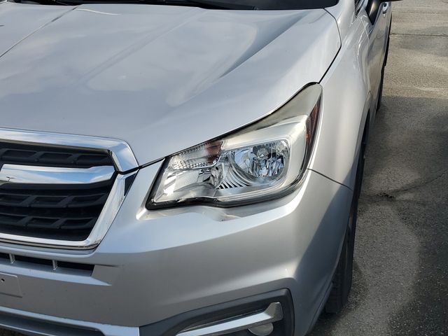 2017 Subaru Forester 2.5i Limited photo 3