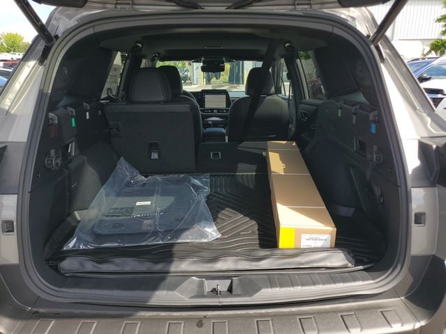 2026 Subaru Outback Touring XT - Photo 8