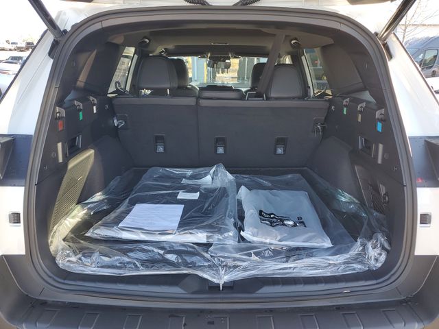 2026 Subaru Outback Limited - Photo 9