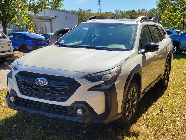 2025 Subaru Outback Onyx Edition photo 3