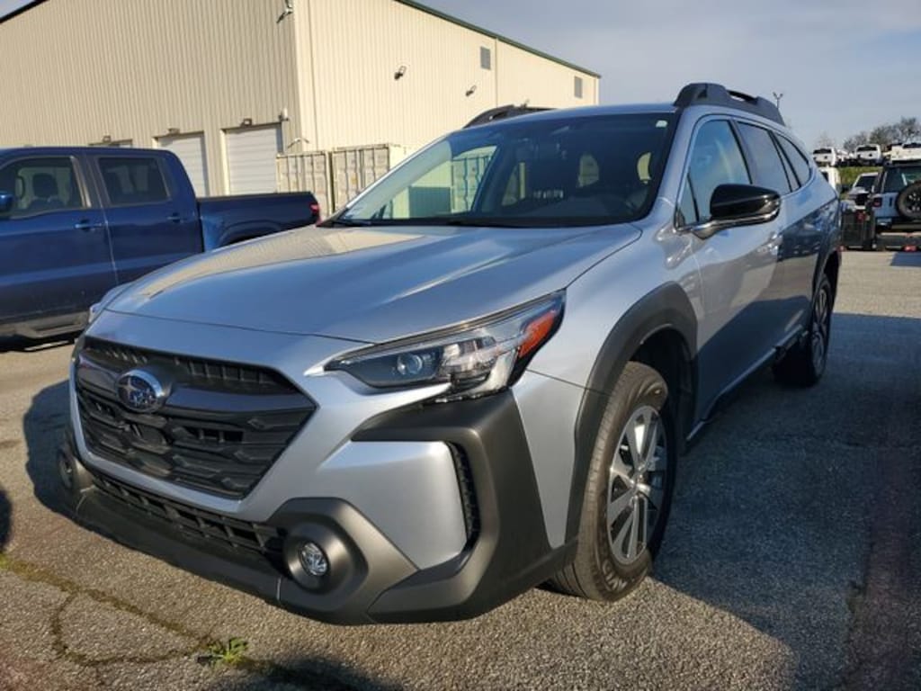 Used 2024 Subaru Outback Premium SUV