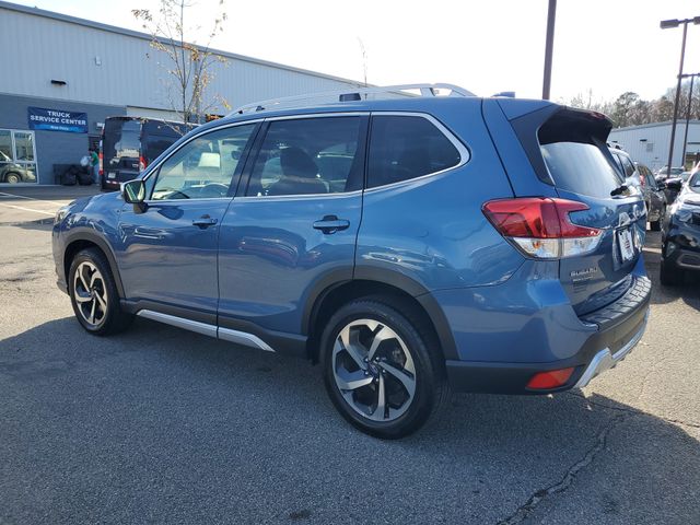 2022 Subaru Forester Touring photo 4
