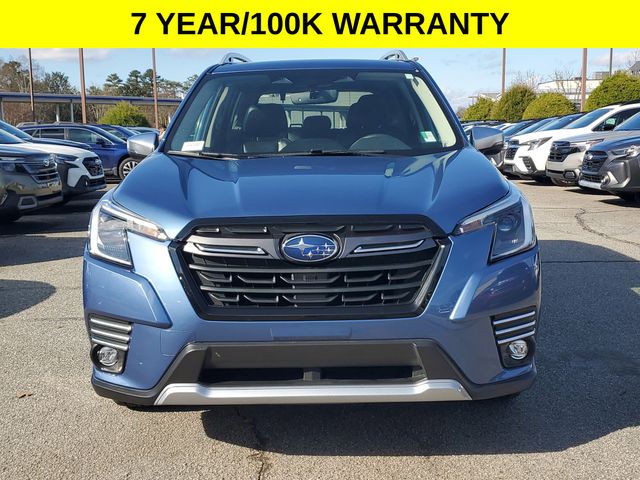 2022 Subaru Forester Touring photo 2
