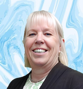 Staff member Amy Comstock Sales and Leasing from 7f796540100f