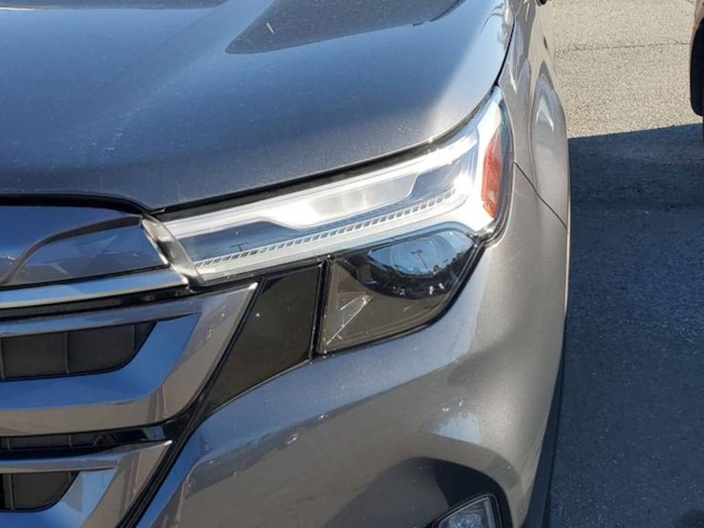 Certified 2025 Subaru Forester Limited SUV