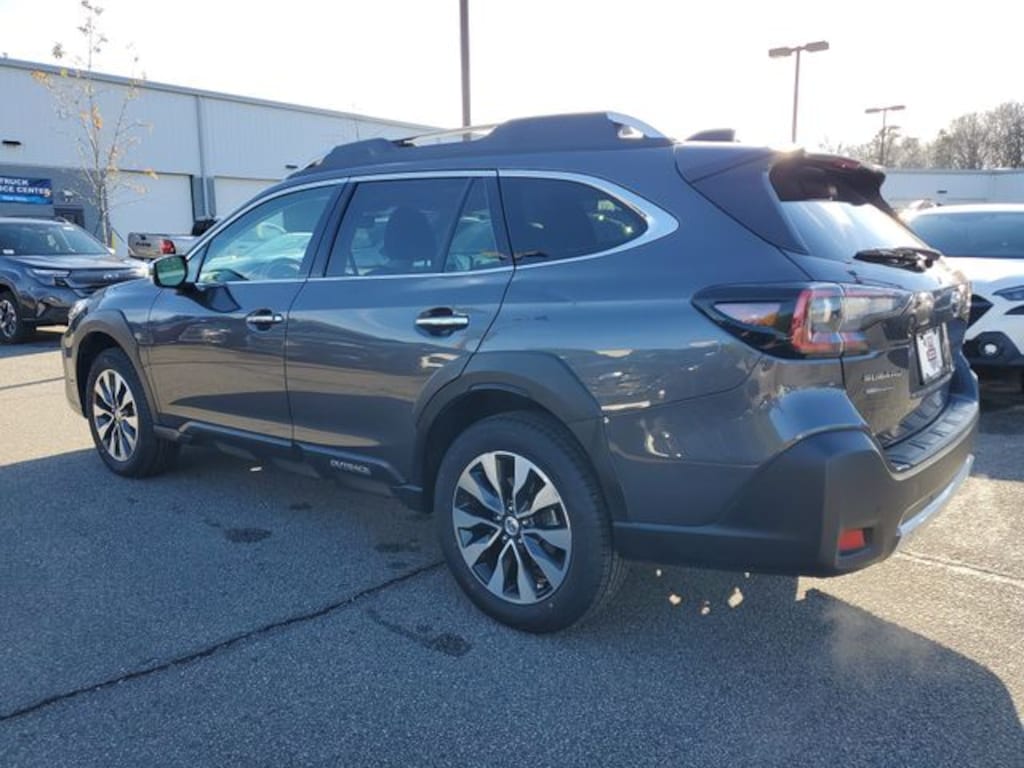 Used 2023 Subaru Outback Touring XT SUV