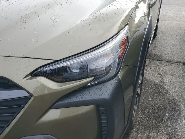 2025 Subaru Outback Touring photo 4