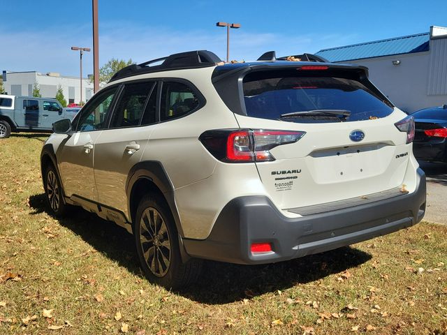 2025 Subaru Outback Onyx Edition photo 4