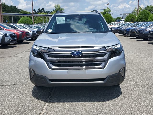 2025 Subaru Forester Premium photo 2