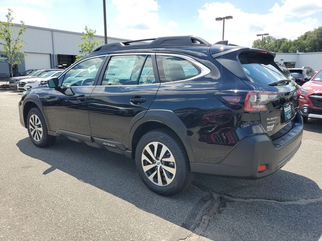 2025 Subaru Outback Base photo 3