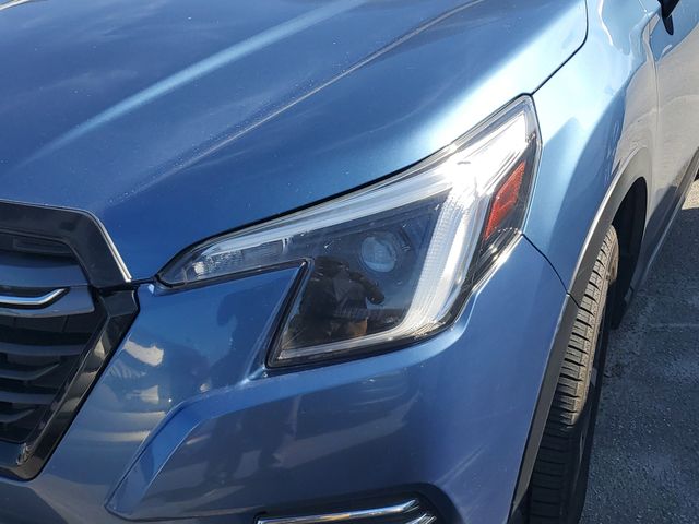 2022 Subaru Forester Touring photo 3