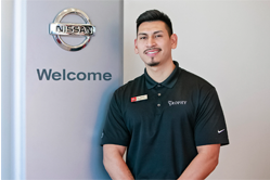 Staff member Luis Suarez from ID_5d3bf2a4b8f9