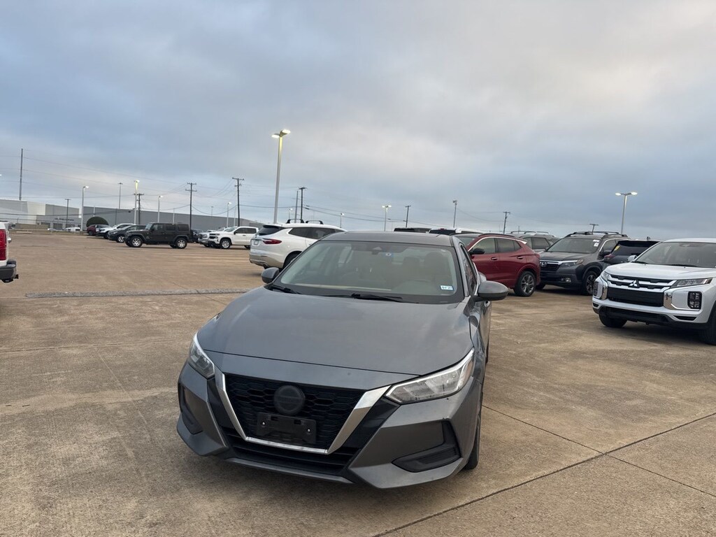 Certified 2022 Nissan