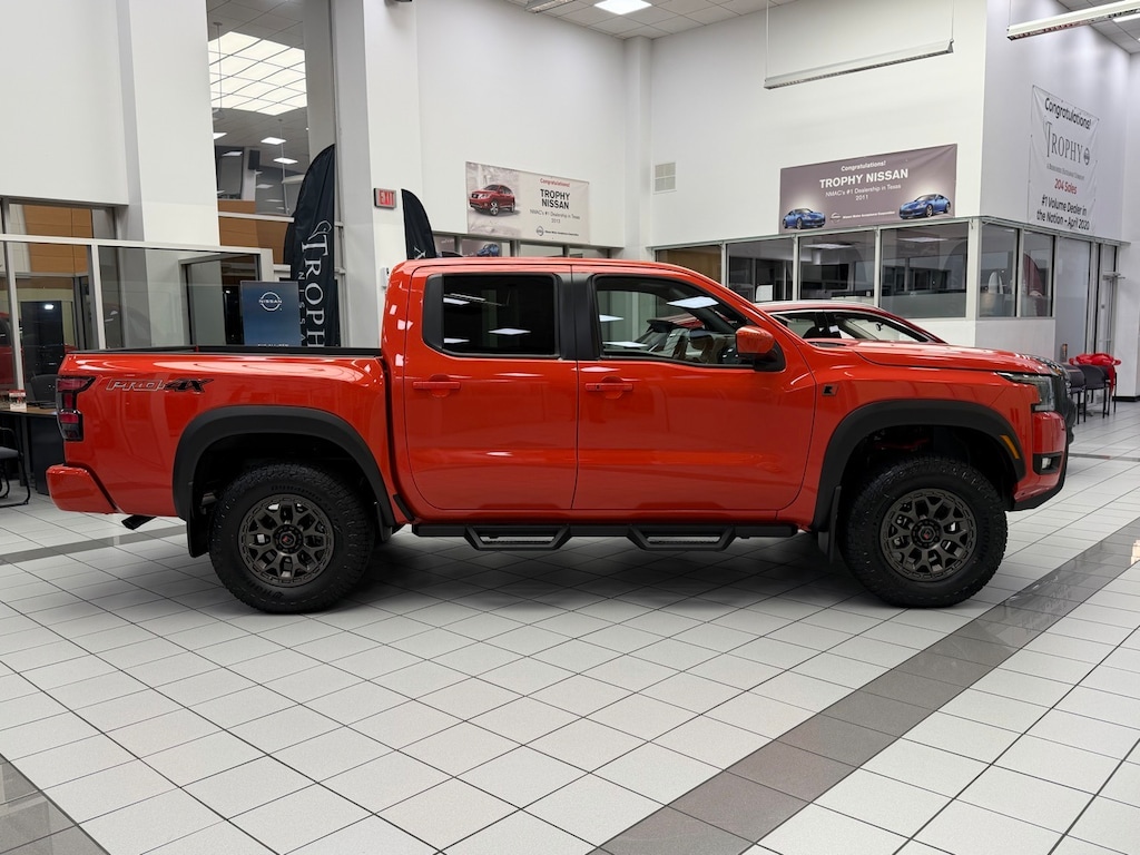 New 2026 Nissan Frontier PRO-4X w/R Package Truck Crew Cab