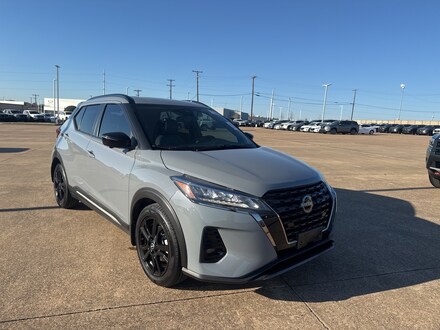 2023 Nissan Kicks SR SUV