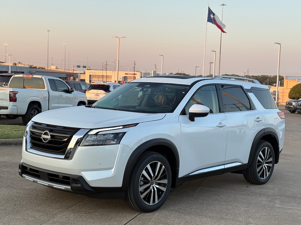 New 2025 Nissan Pathfinder Platinum SUV