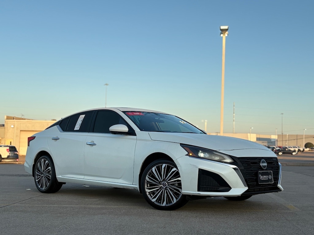 Certified 2023 Nissan Altima 2.5 SL Sedan