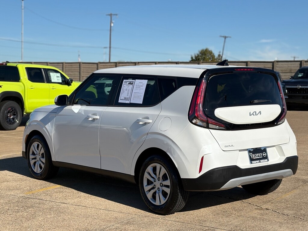 Used 2023 Kia
