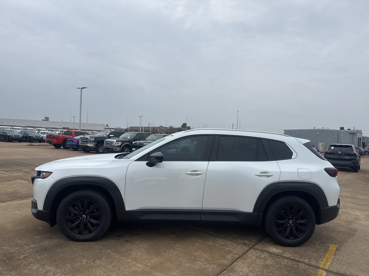 2023 Mazda CX-50 2.5 Preferred Plus photo 4