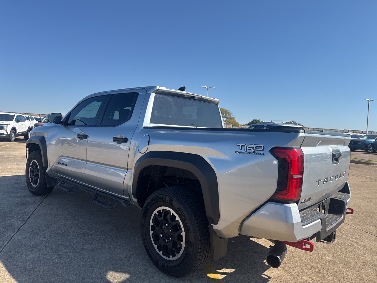 2024 Toyota Tacoma SR5 photo 3