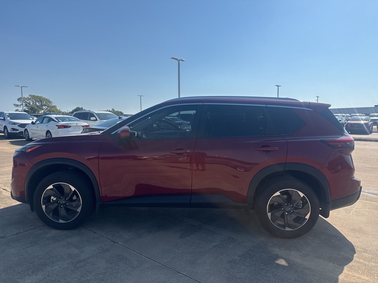 2025 Nissan Rogue SV photo 3