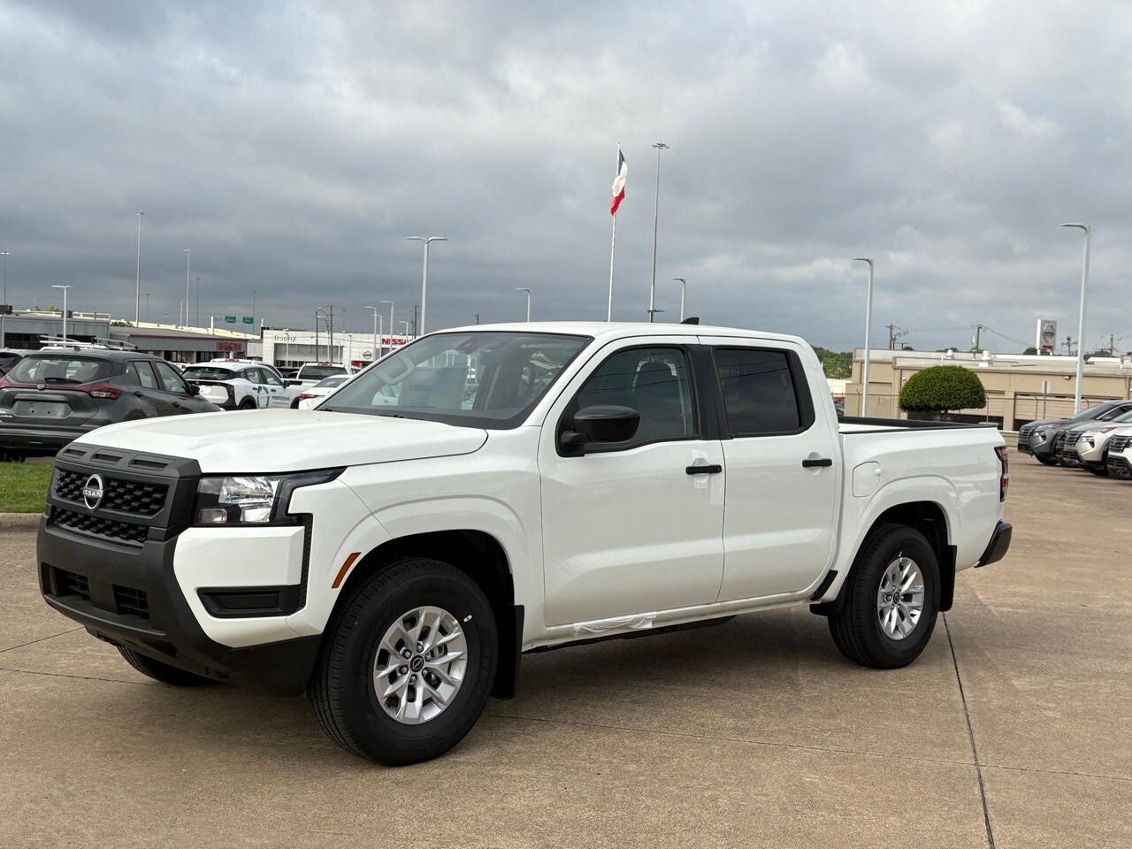 2025 Nissan Frontier S photo 3