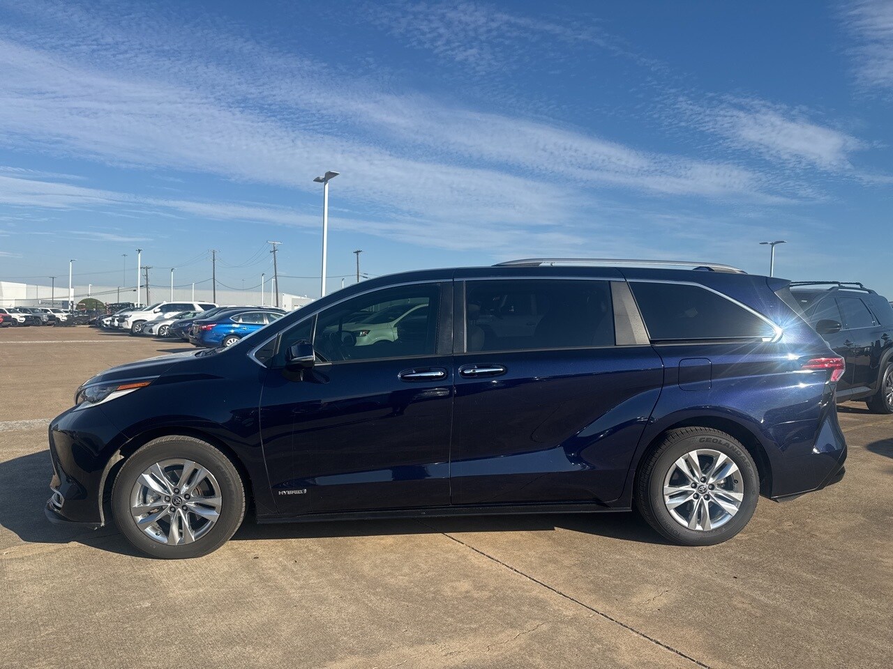 2021 Toyota Sienna Limited photo 4