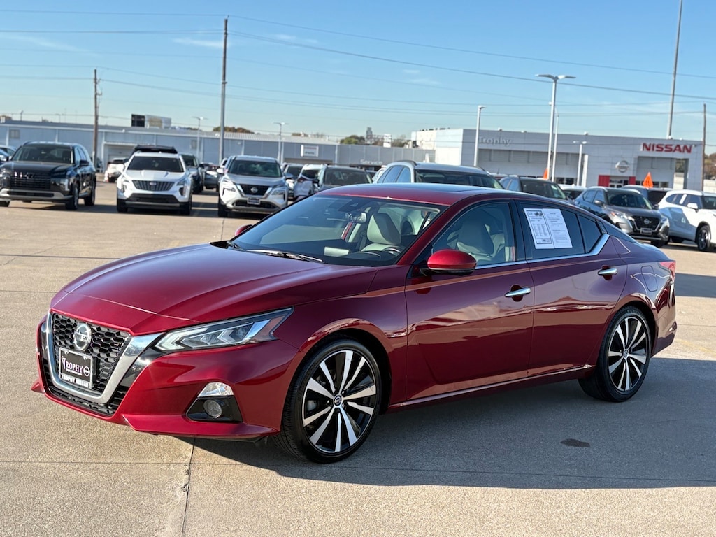 Certified 2019 Nissan