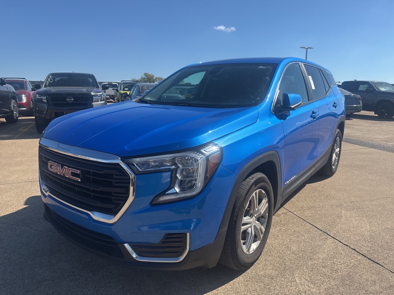 2024 Gmc Terrain SLE photo 3
