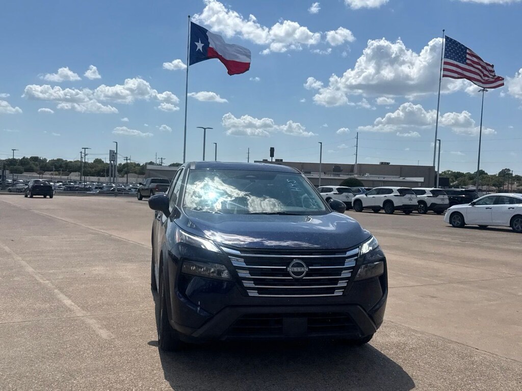 Certified 2025 Nissan